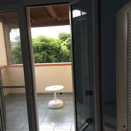 Magnificent In A Private 피스티치